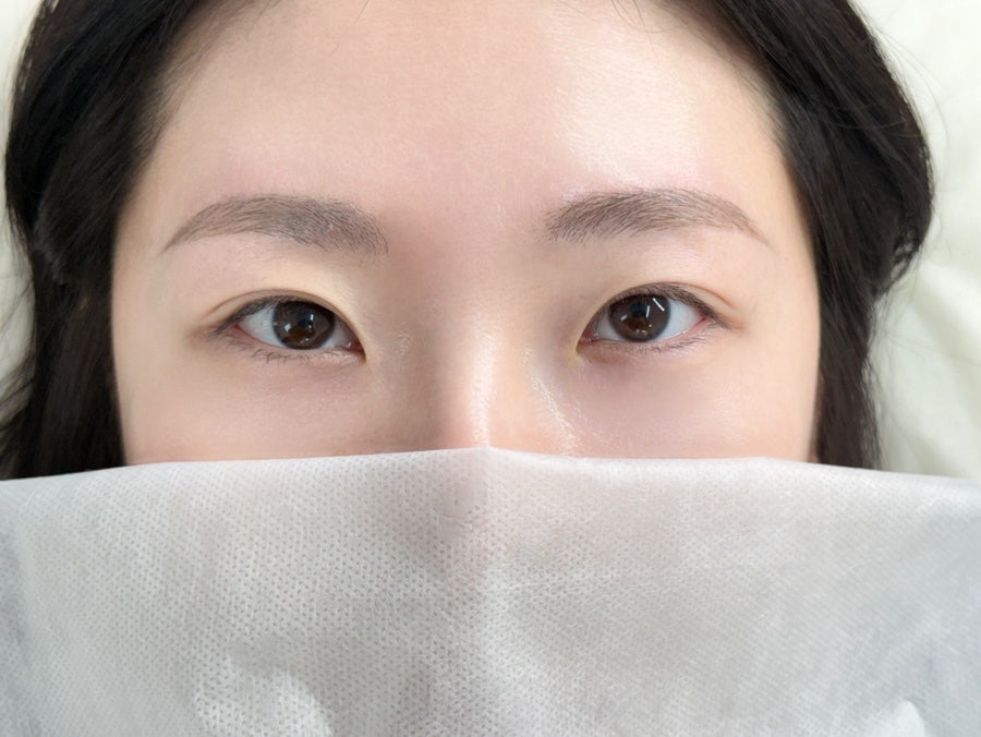 Droopy lashes before the lash lift