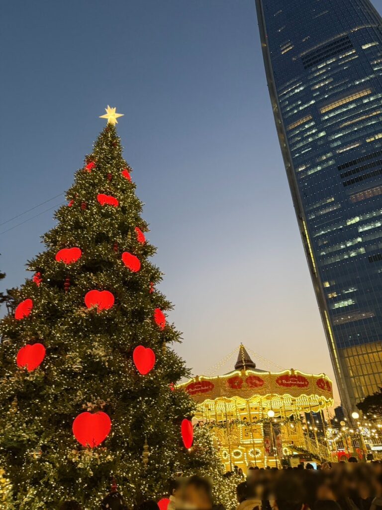 Lotte Town Christmas Market, Jamsil: Tickets, Show Times and Tips for Seoul's Biggest Christmas Market