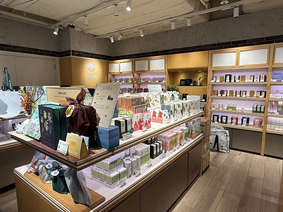 Tea shop area of Osulloc with gift sets on display