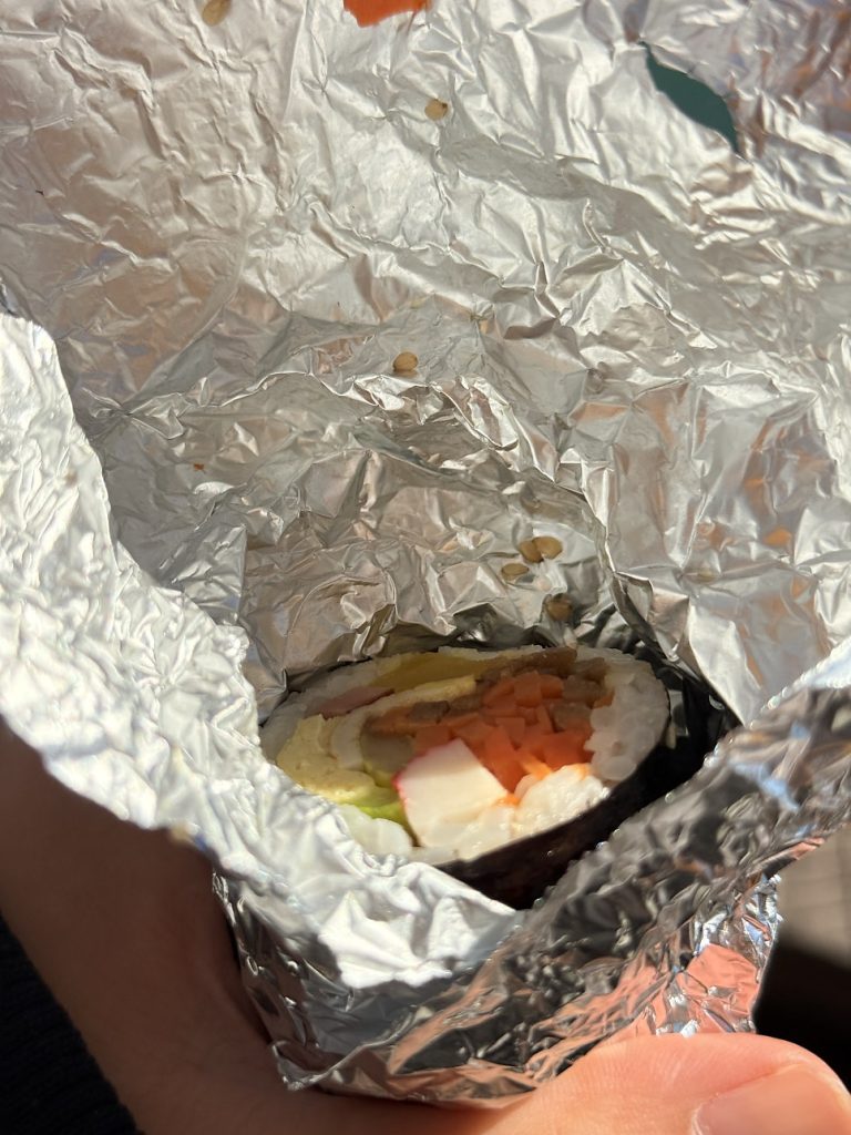 Gimbap lunch on the sea platform